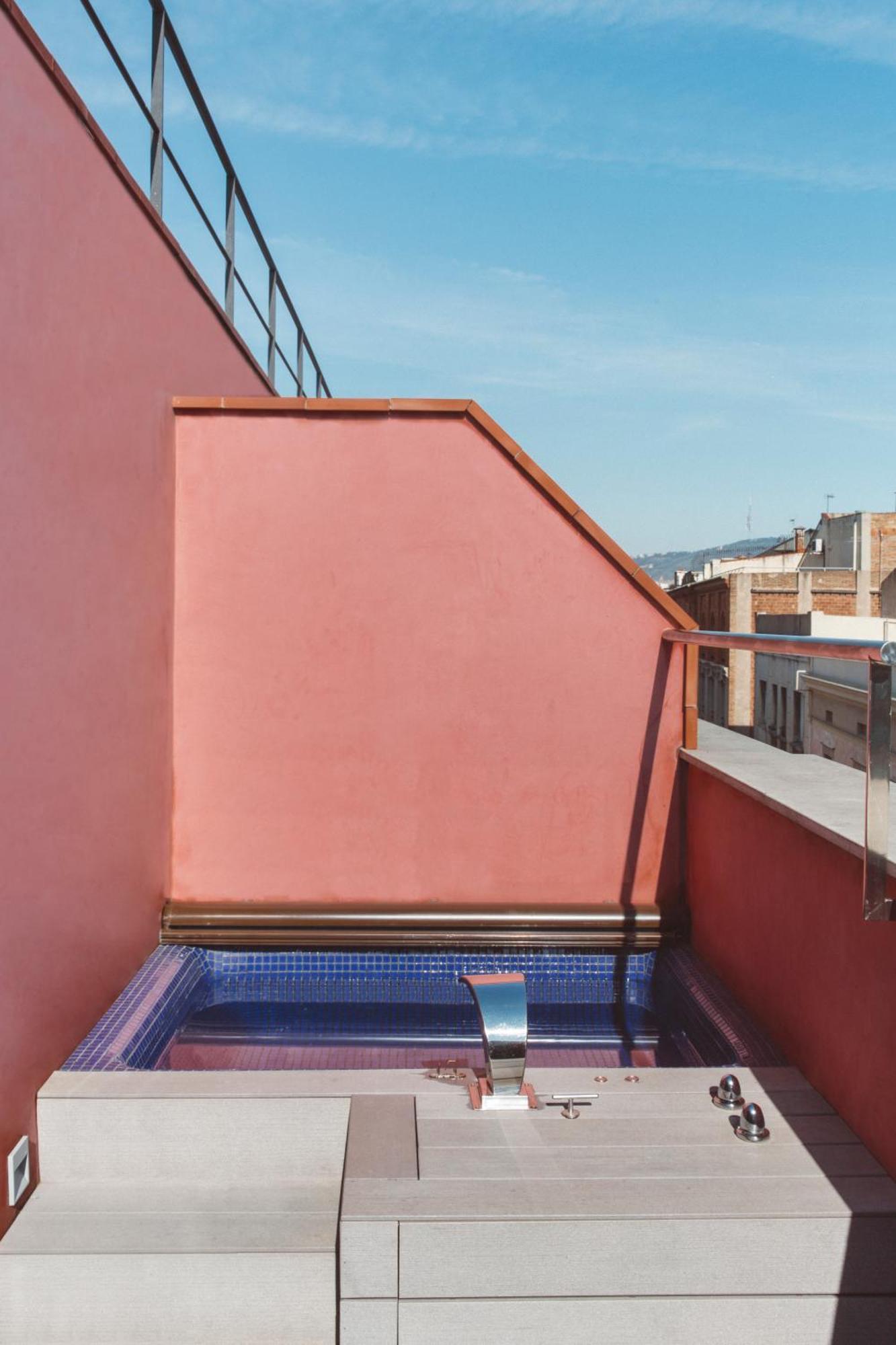 Arai 4* Superior 4* Barcellona